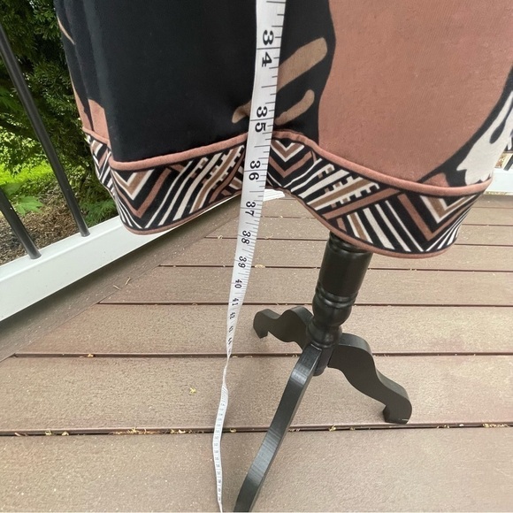 Bcbg MAXAZRIA $300 Black Brown Floral Belted Wrap Dress knee length Sz M - Picture 9 of 13